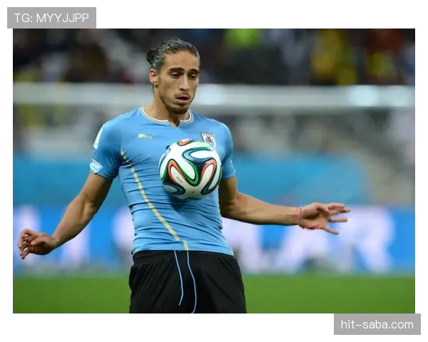 吉鲁与卡瓦尼在中锋角色下转化率分化驱动体系多点参与趋势